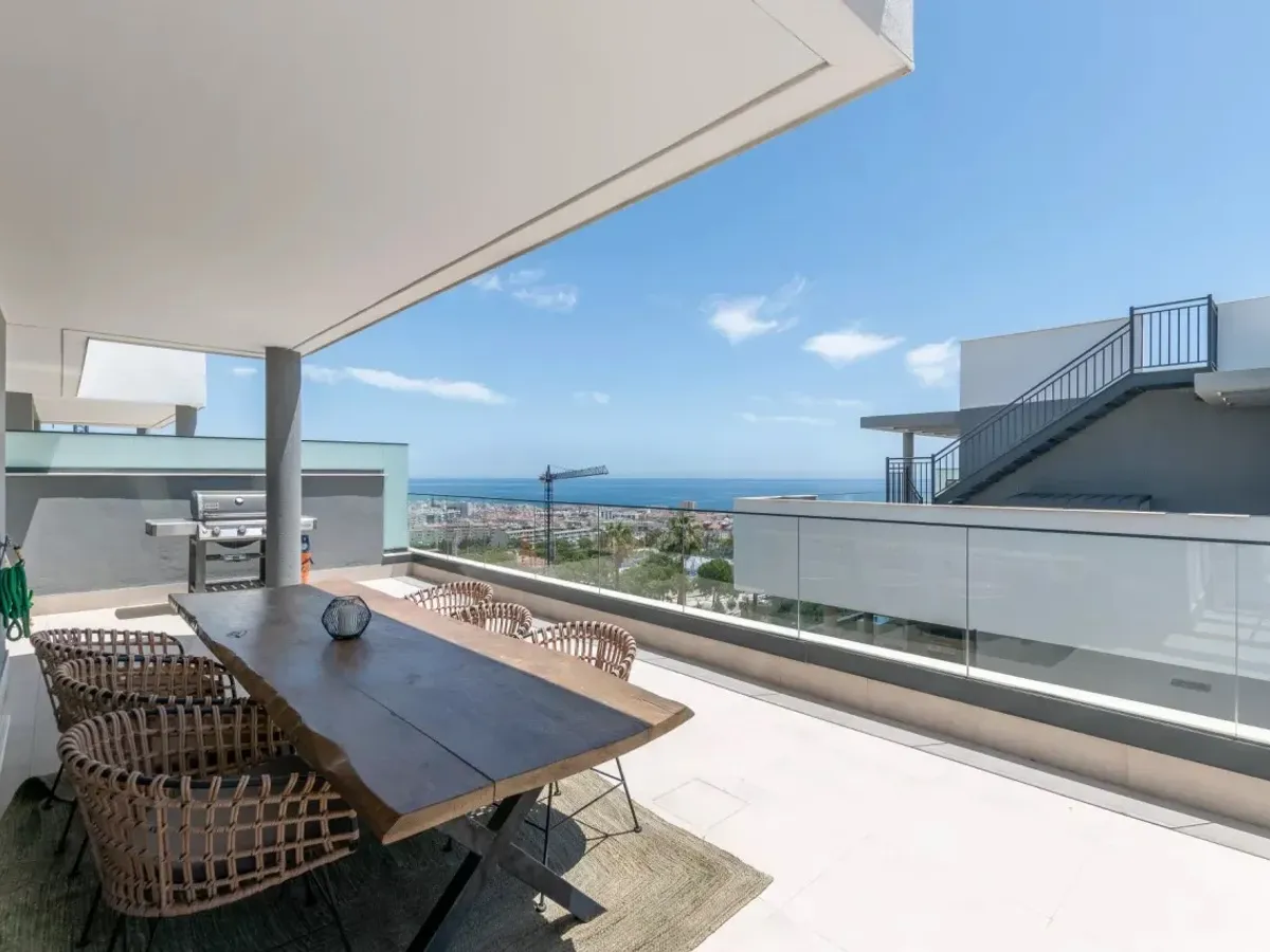 Middle Floor Apartment in Estepona