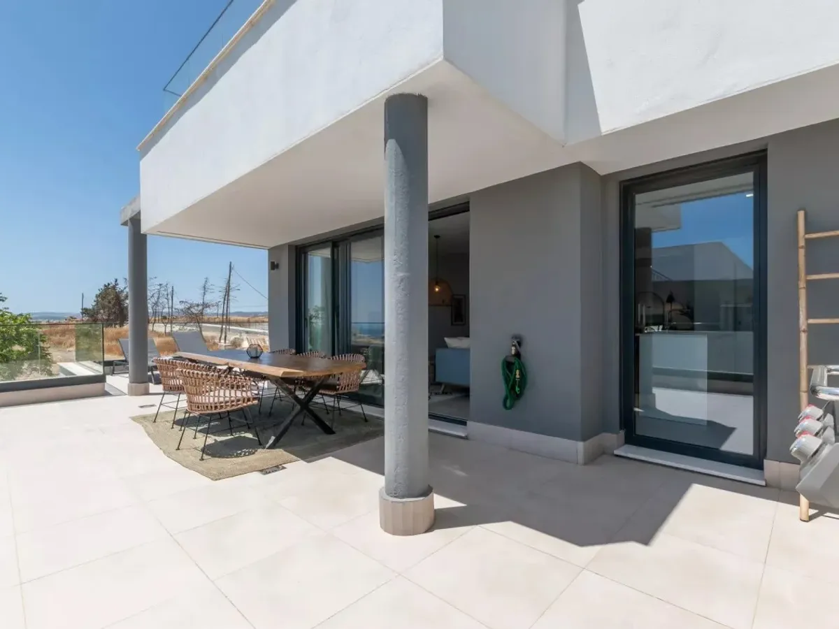 Middle Floor Apartment in Estepona