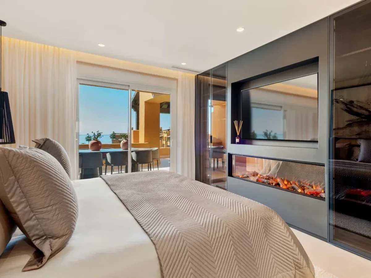 Middle Floor Apartment in New Golden Mile