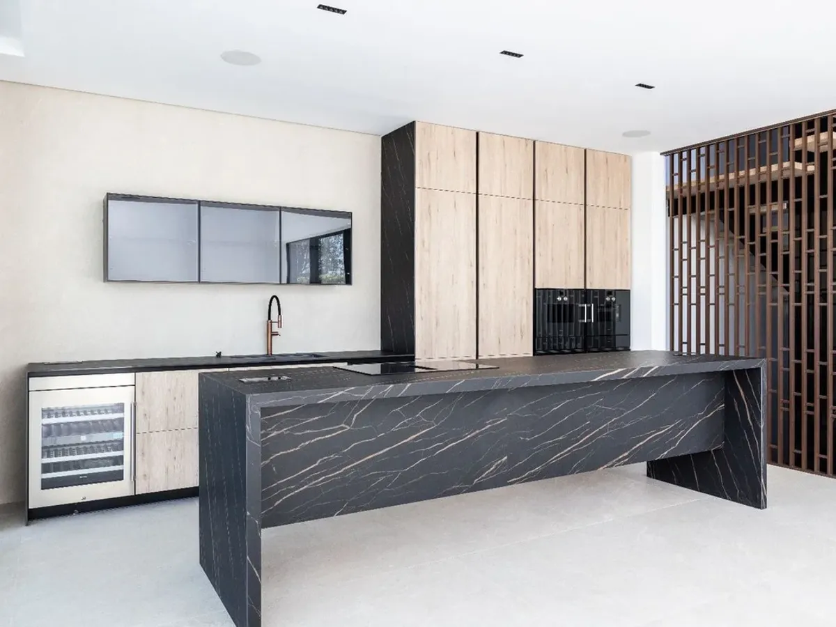 Semi-Detached House in The Golden Mile