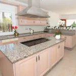 Detached Villa in El Paraiso 15