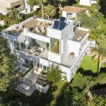 Detached Villa in Nueva Andalucía 1