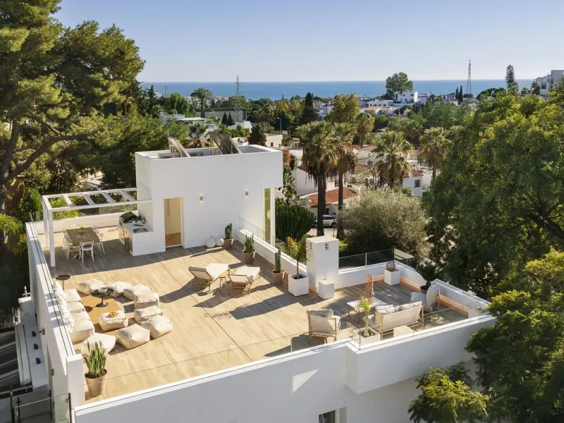 Detached Villa in Nueva Andalucía