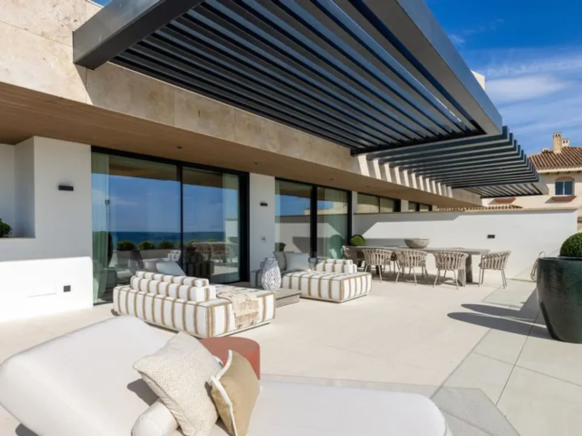 Middle Floor Apartment in Estepona