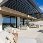 Middle Floor Apartment in Estepona 2