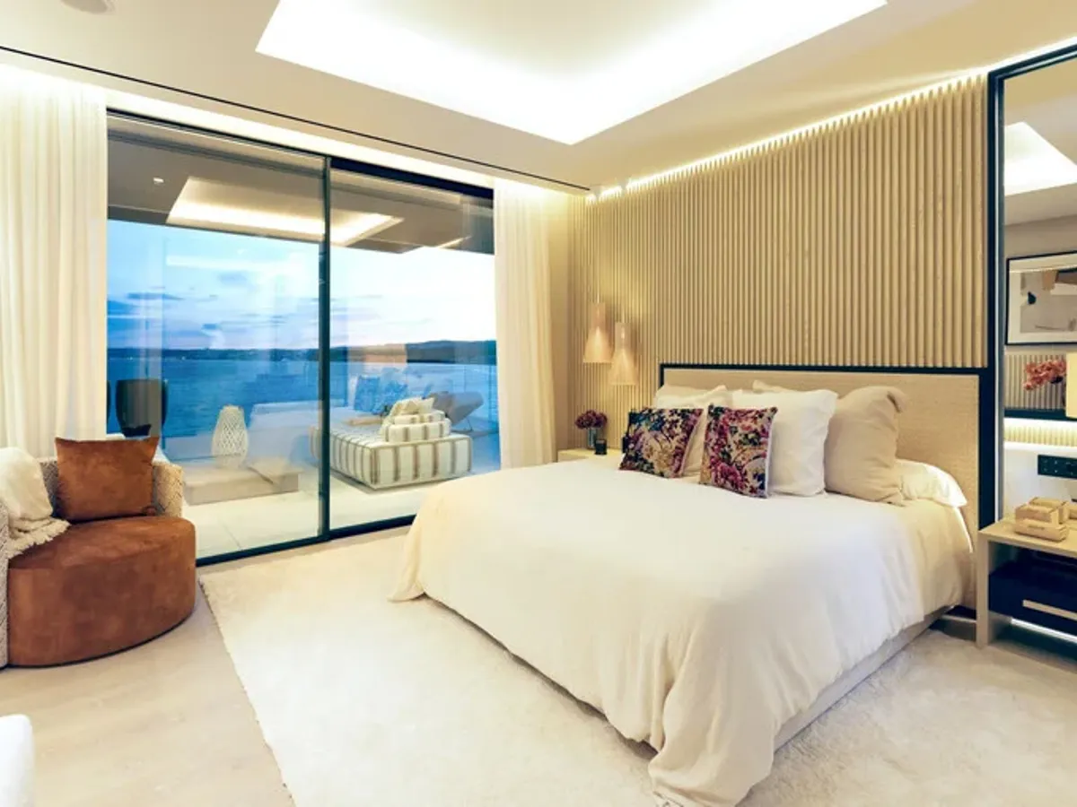 Middle Floor Apartment in Estepona