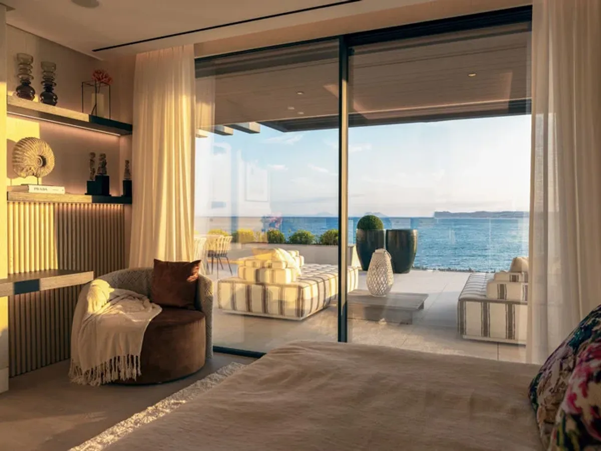 Middle Floor Apartment in Estepona