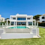 Detached Villa in Marbella 3