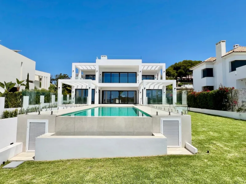 Detached Villa in Marbella