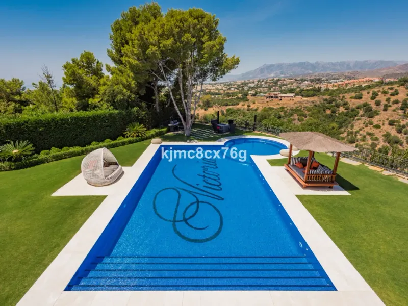 Detached Villa in Hacienda Las Chapas