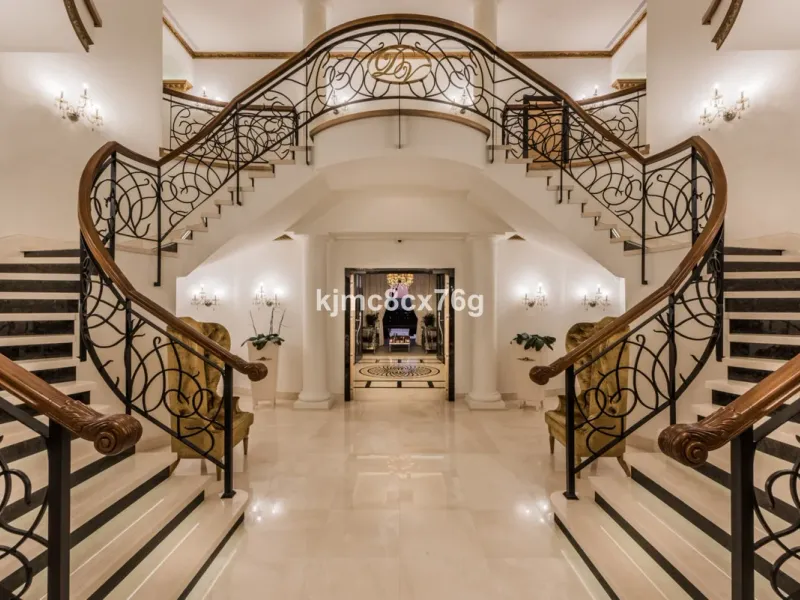 Detached Villa in Hacienda Las Chapas