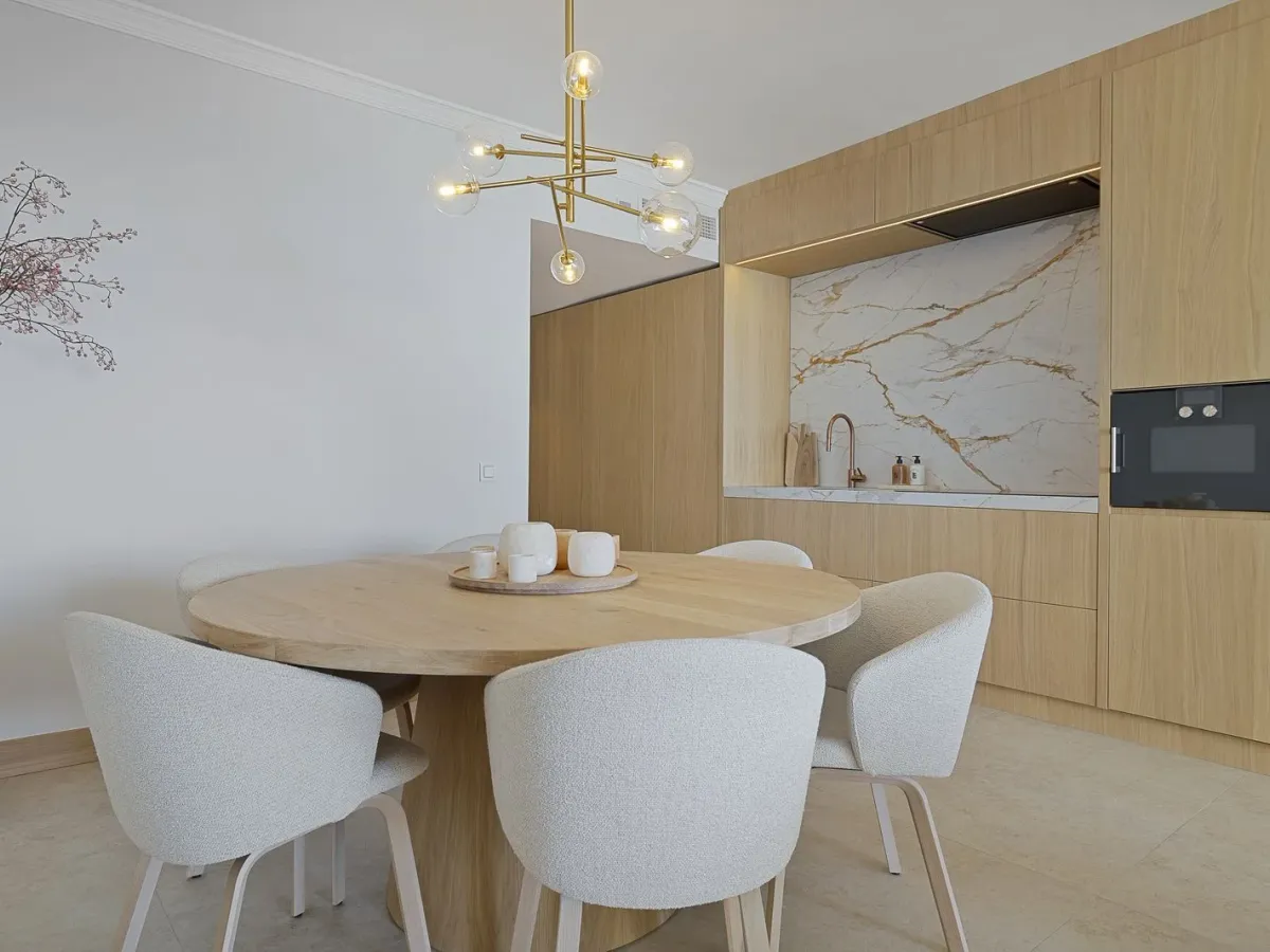 Middle Floor Apartment in Estepona