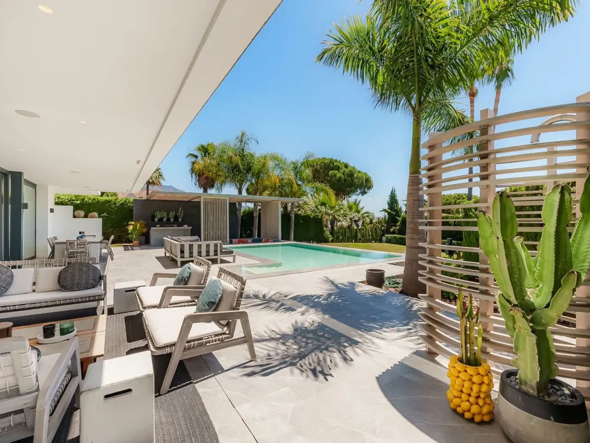 Detached Villa in Nueva Andalucía