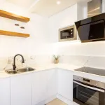 Boutique apartment with panoramic sea views located on the beachfront of Marbella 590.000 € 5