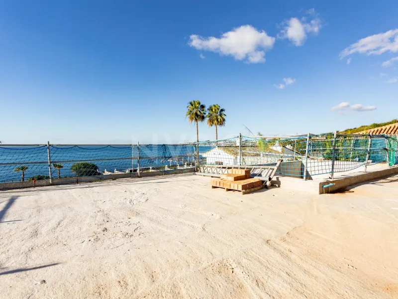 Exclusive villa with breathtaking panoramic views in El Chaparral Marbella 1.900.000 €