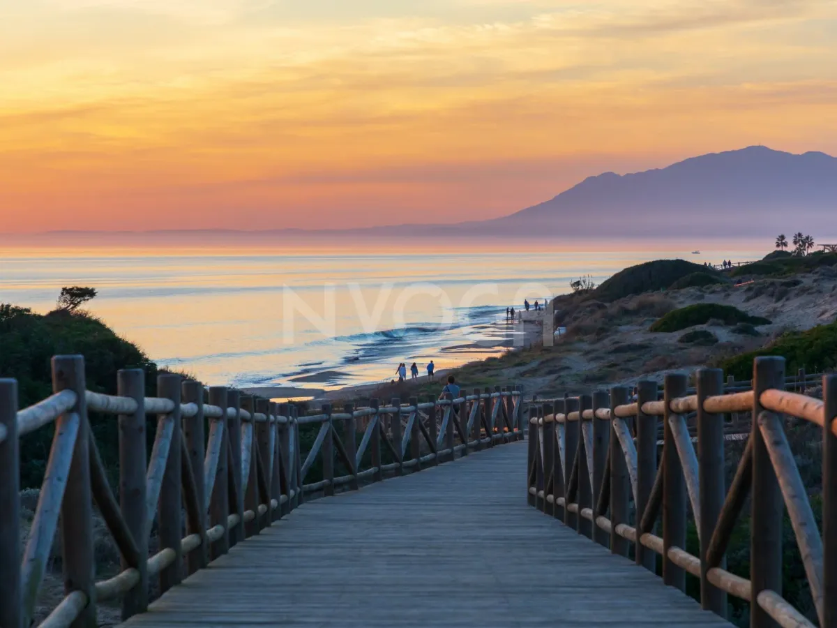 Exclusive villa with breathtaking panoramic views in El Chaparral Marbella 1.900.000 €