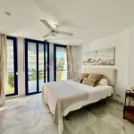 Magnificent duplex just 100 metres from the beach, in the heart of Marbella. 2.400 € month (long term) 9