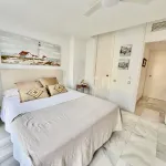 Magnificent duplex just 100 metres from the beach, in the heart of Marbella. 2.400 € month (long term) 11