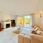 Large townhouse by the sea in Bahia de Marbella 3.500 € month (long term) 4