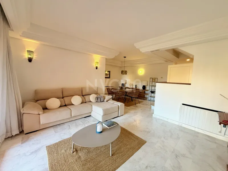 Large townhouse by the sea in Bahia de Marbella 3.500 € month (long term)