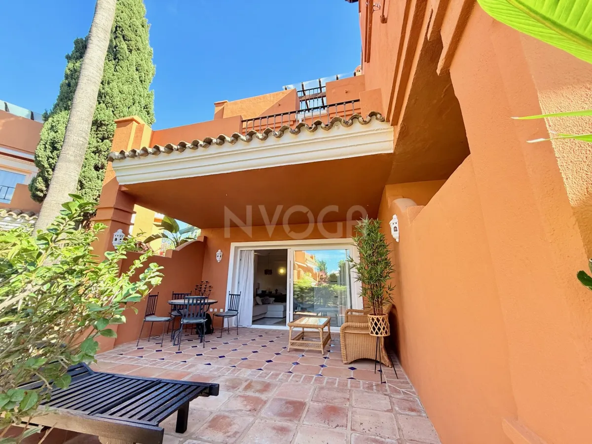 Large townhouse by the sea in Bahia de Marbella 3.500 € month (long term)