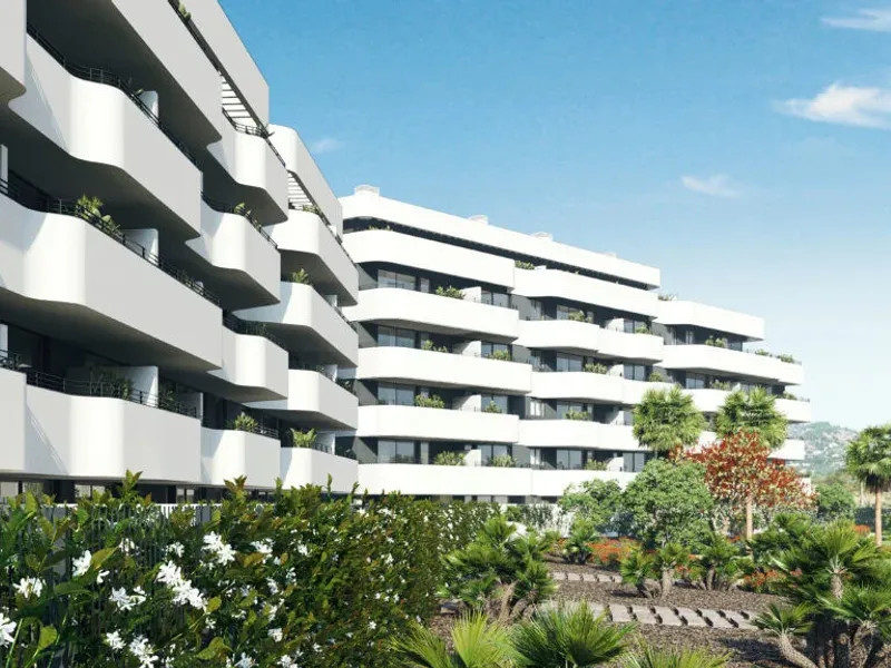 Modern coastal apartment for sale in Torremolinos