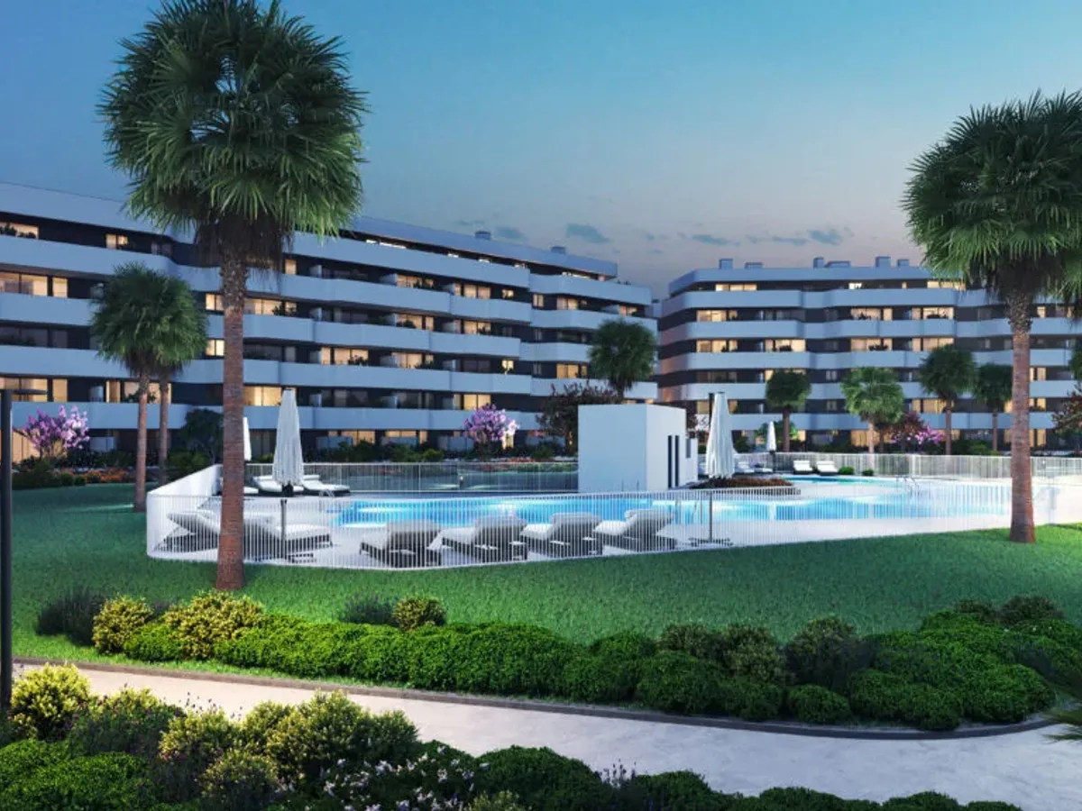 Modern coastal apartment for sale in Torremolinos