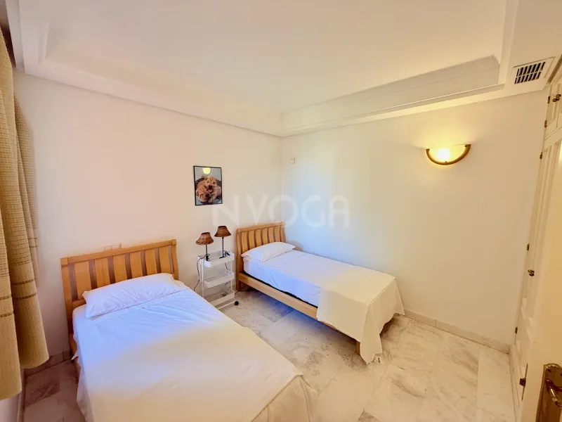 Large townhouse by the sea in Bahia de Marbella 3.500 € month (long term)