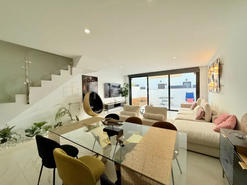 Fabulous New Build Townhouse for Rent in Nueva Andalucia, Marbella 3.600 € month (long term)