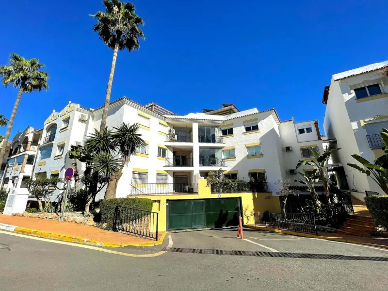 Frontline Golf Apartment for Sale in Mijas Golf