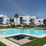 Marvellous frontline beach 3 beds home in Estepona, South orientation and fantastic sea views 2.350.000 € 6