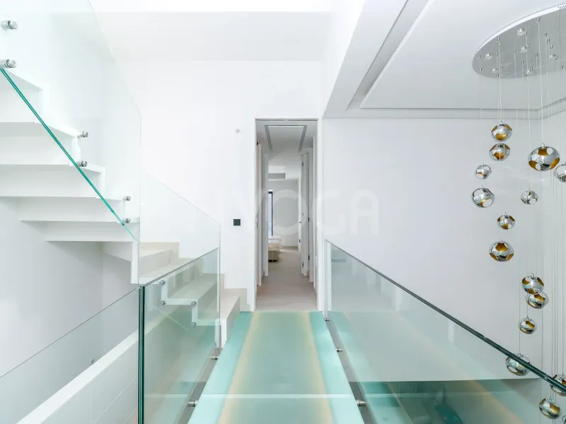 Marvellous frontline beach 3 beds home in Estepona, South orientation and fantastic sea views 2.350.000 €