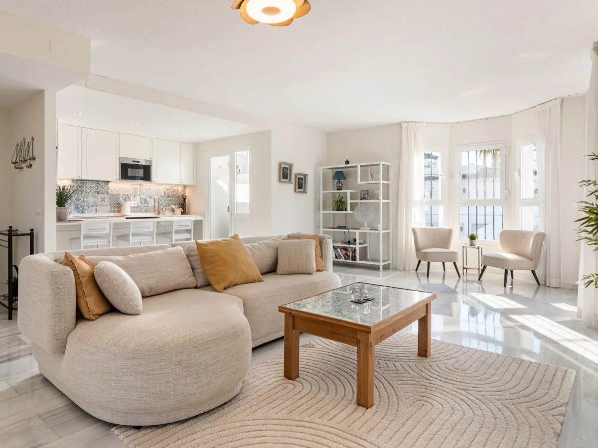 Elegant Duplex Penthouse for Sale in Nueva Andalucía, Marbella