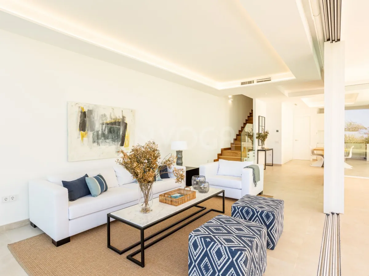 Luxury villa in Marbella, Valdeolletas area, with private pool and sea views 1.950.000 €