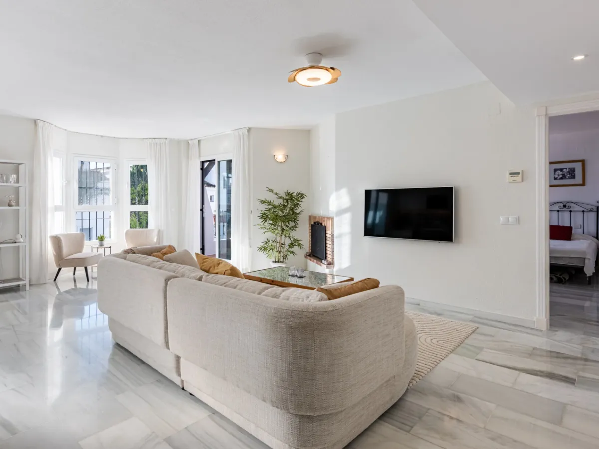 Elegant Duplex Penthouse for Sale in Nueva Andalucía, Marbella