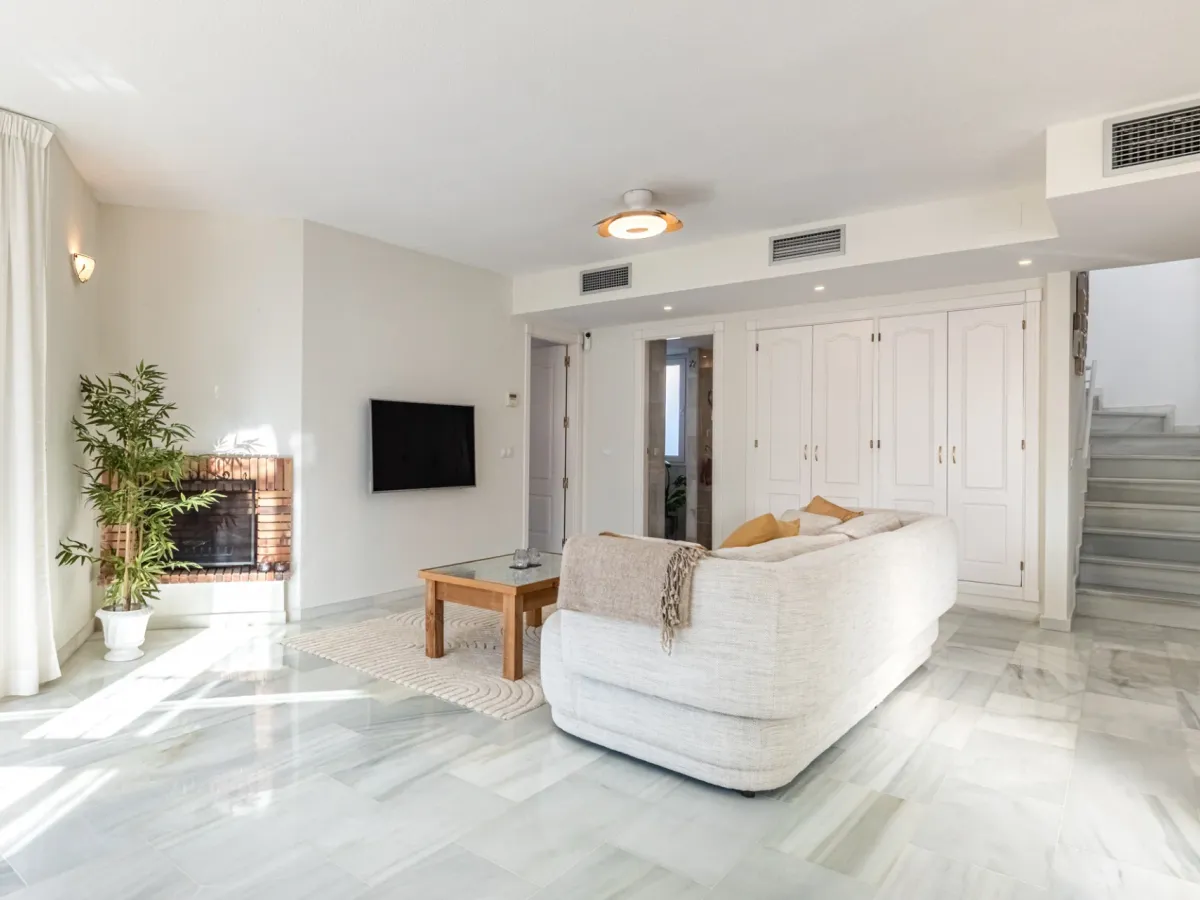 Elegant Duplex Penthouse for Sale in Nueva Andalucía, Marbella