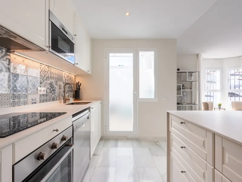 Elegant Duplex Penthouse for Sale in Nueva Andalucía, Marbella