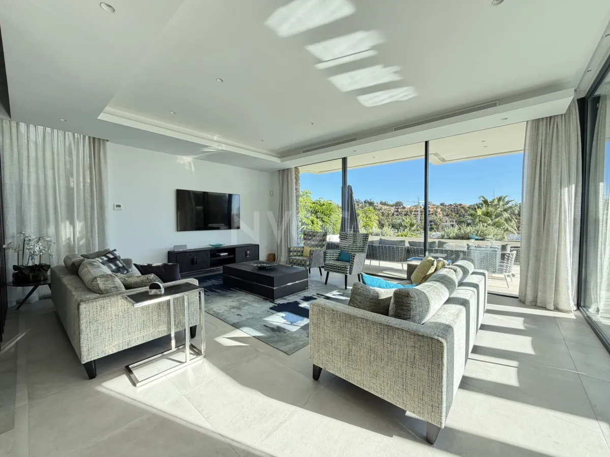 VILLA BELFRY- EL CAMPANARIO, ESTEPONA ESTE 1.995.000 €