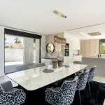 Spectacular villa with sea views located in Los Monteros, one of the most exclusive areas of Marbella. 4.950.000 € 4