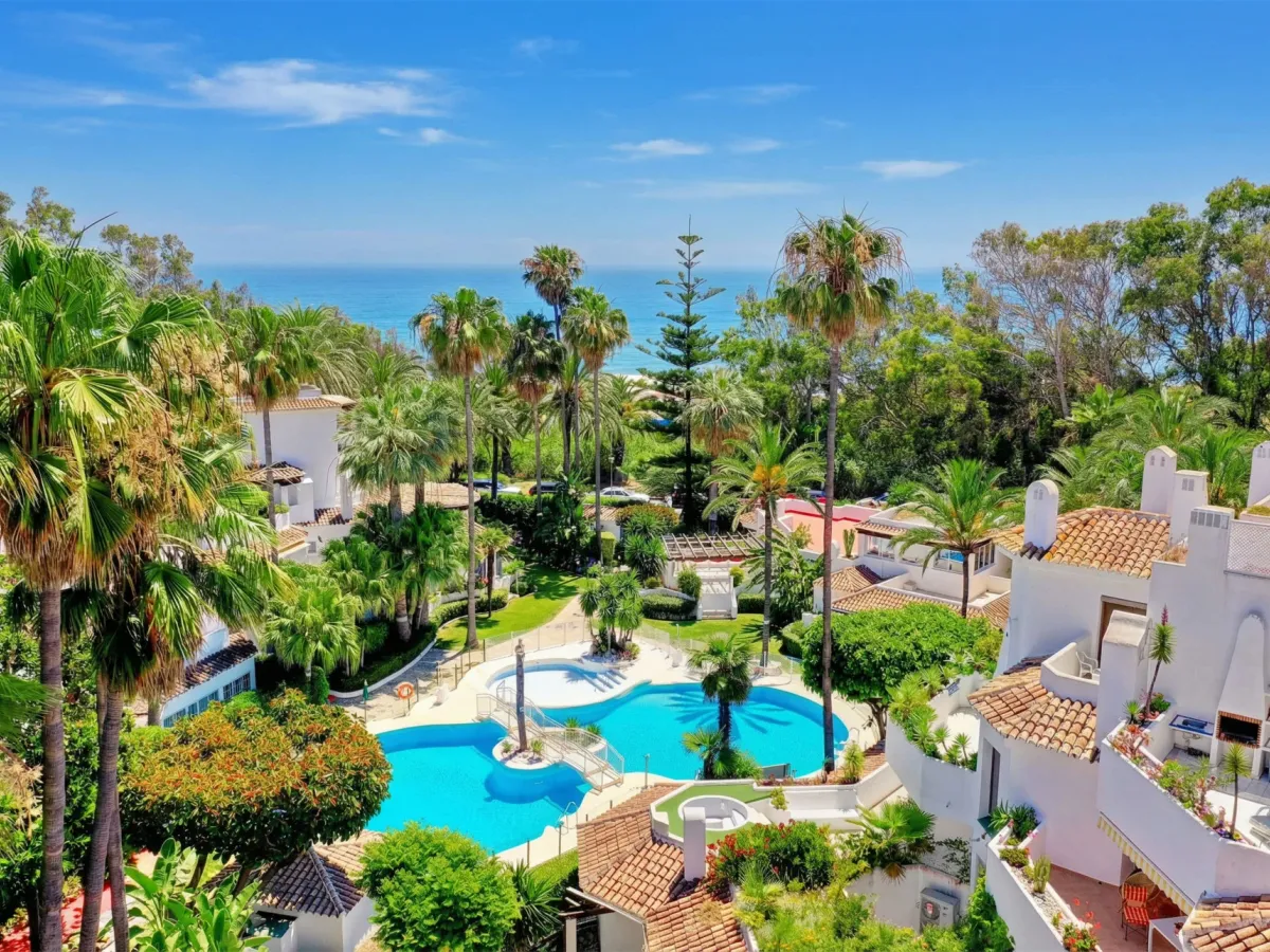 Frontline Beach Apartment for Sale in Elviria, Marbella