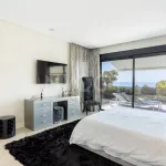 Spectacular villa with sea views located in Los Monteros, one of the most exclusive areas of Marbella. 4.950.000 € 6