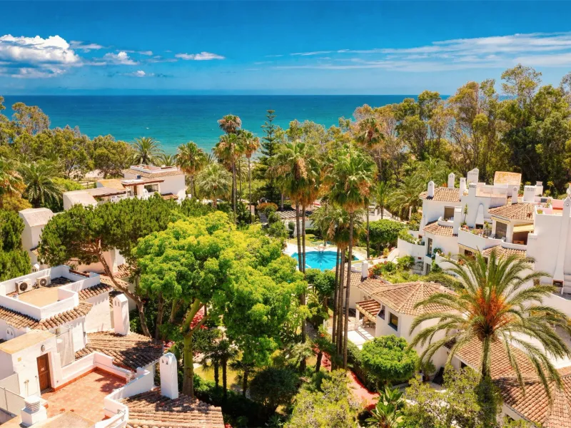 Frontline Beach Apartment for Sale in Elviria, Marbella