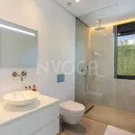 Spectacular villa with sea views located in Los Monteros, one of the most exclusive areas of Marbella. 4.950.000 € 12