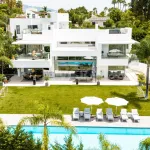 Luxury Six-Bedroom Villa in Guadalmina Baja, Marbella 6.400.000 € 1