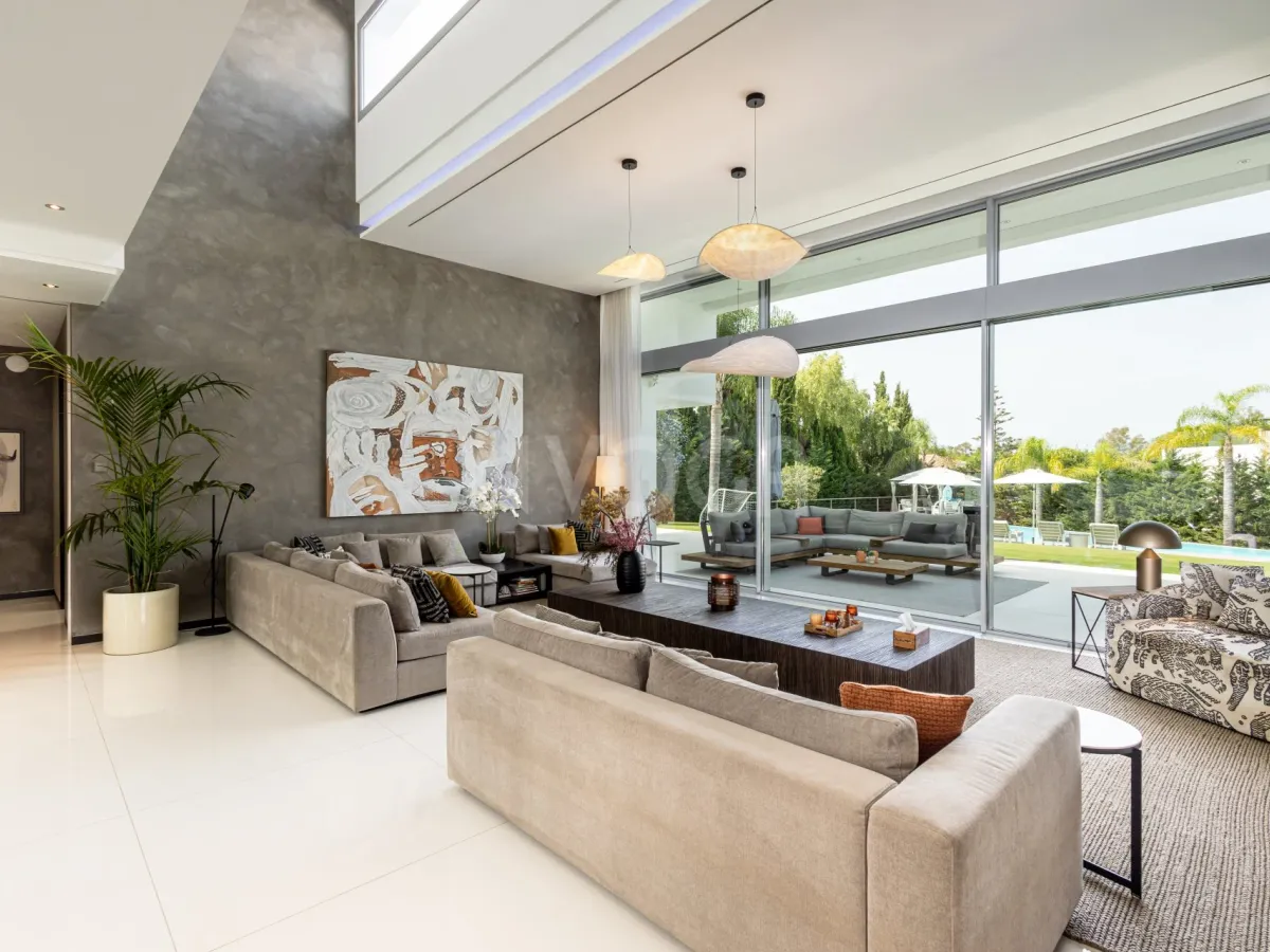 Luxury Six-Bedroom Villa in Guadalmina Baja, Marbella 6.400.000 €