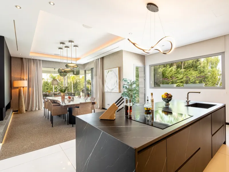 Luxury Six-Bedroom Villa in Guadalmina Baja, Marbella 6.400.000 €