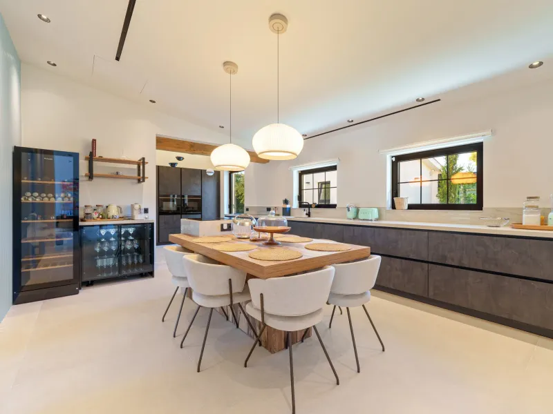 Bali style modern villa for sale in Puerto Banus Marbella