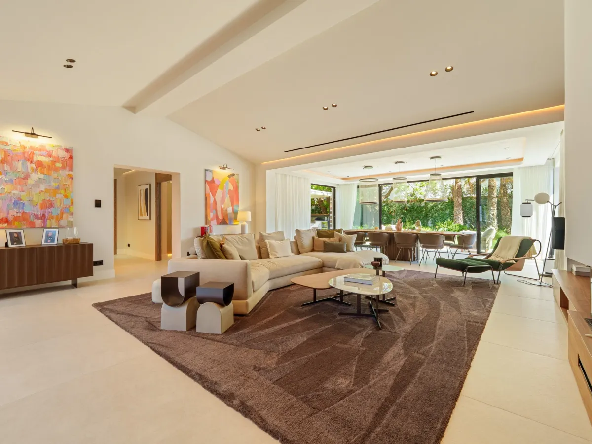 Bali style modern villa for sale in Puerto Banus Marbella