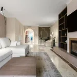 Wonderful three bedroom, south east facing duplex penthouse in the exclusive and gated community of Monte Paraiso on the Golden Mile 6