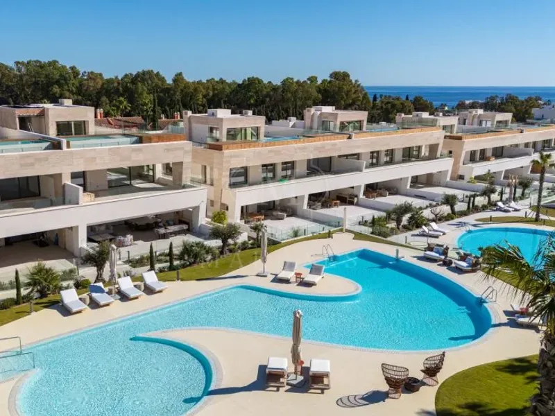 Stunning 4-Bedroom Ground Floor Apartment in Epic Phase 3, Marbella Golden Mile